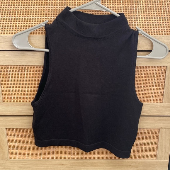Dissh Mock Neck Cropped Tank - Picture 1 of 2
